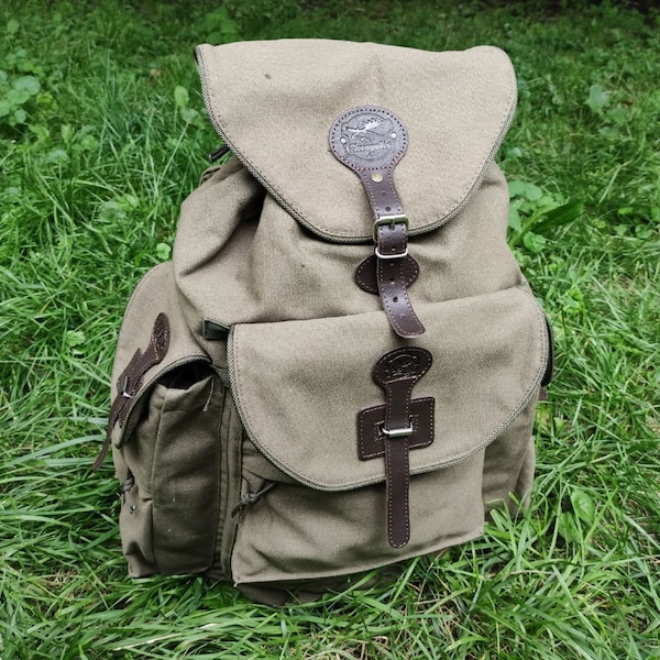 Backpack, rucksack for hunters with a gun compartment. Classic design