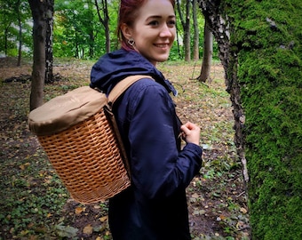 Women's foraging basket backpack for mushroom picking, hunting. Gift for her. Wicker basket, rucksack for women, children. Kid's gift