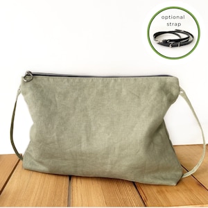 lässige große leinen clutch bag mit reißverschluss, komplett gefüttert mit wahlweise riemen aus leder oder kork