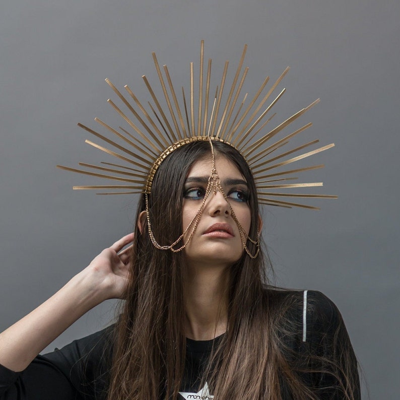 chain crown headpiece
