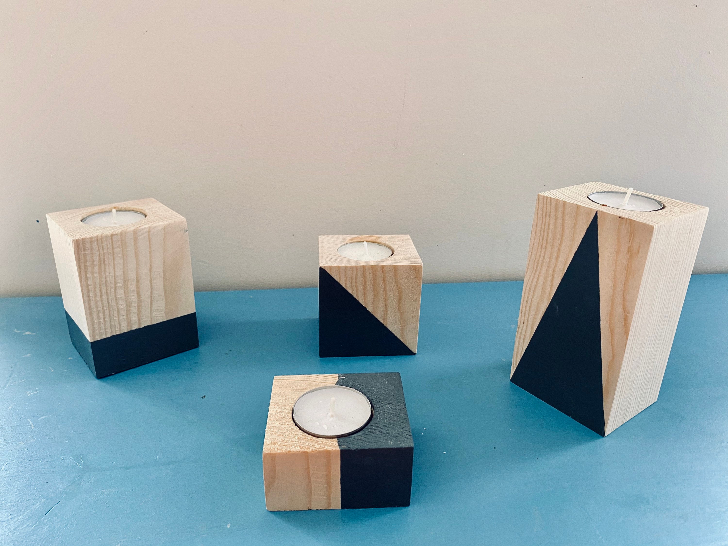 Lot de 4 Bougeoirs avec Bougies