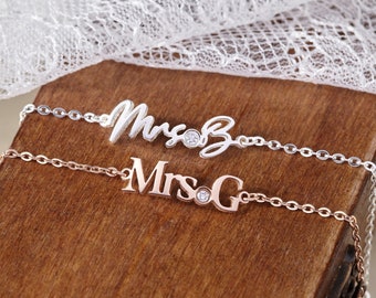 Future Mrs Bracelet, Custom Bracelet For Bride, Bride to be Wedding Gift, Bridal Jewelry, Custom Gift for Bride, Wedding Jewelry For Bride