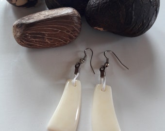 Tagua earrings in natural tone