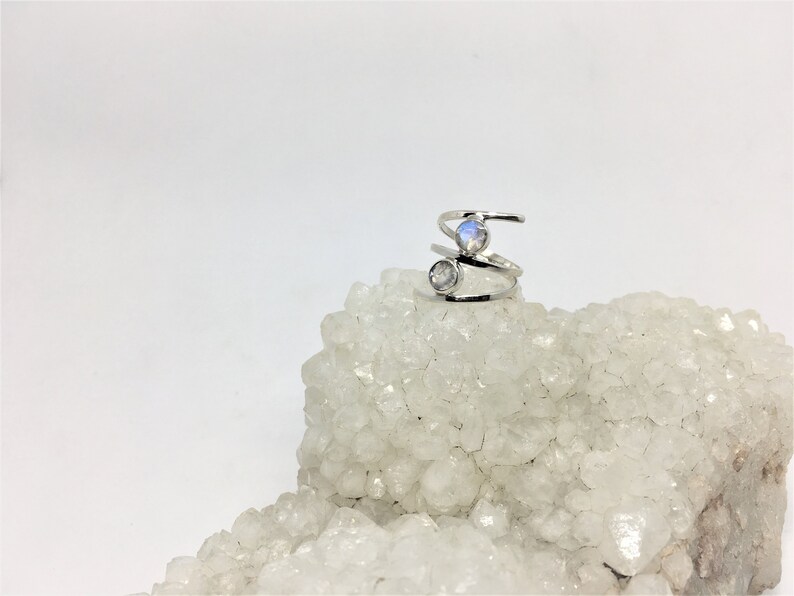 Silver 925 Ring studded with rainbow moonstone