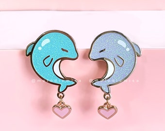 Dolfijn emaille pin, schattige dolfijn email pin set, blauw/paarse dolfijn pins, pastel pin, waterdier pin met bedels, oceaan zee dier pin