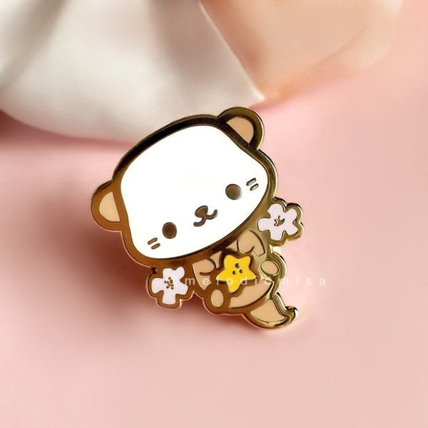 Otter Enamel Pin | Cute Sea Animal Pin | Kawaii ocean enamel pin | Sea Otter gold enamel pin | cute kawaii pin | Animal pins | Hard enamel