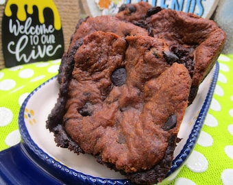 Brownie Brookie Paleo AIP, sin gluten, sin lácteos, sin cereales, vegano, snack de chufa, sin chocolate, postres de algarroba, Protocolo Autoinmune
