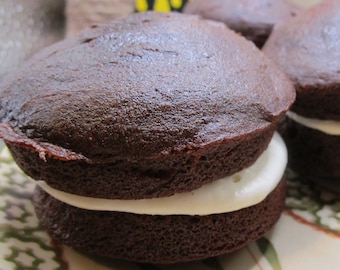 Pasteles Whoopie de Dubái, sin azúcar, sin gluten, sin lácteos, sin huevo, veganos, sin cacahuetes, sin eritritol, postres de cumpleaños, postres de pistacho.