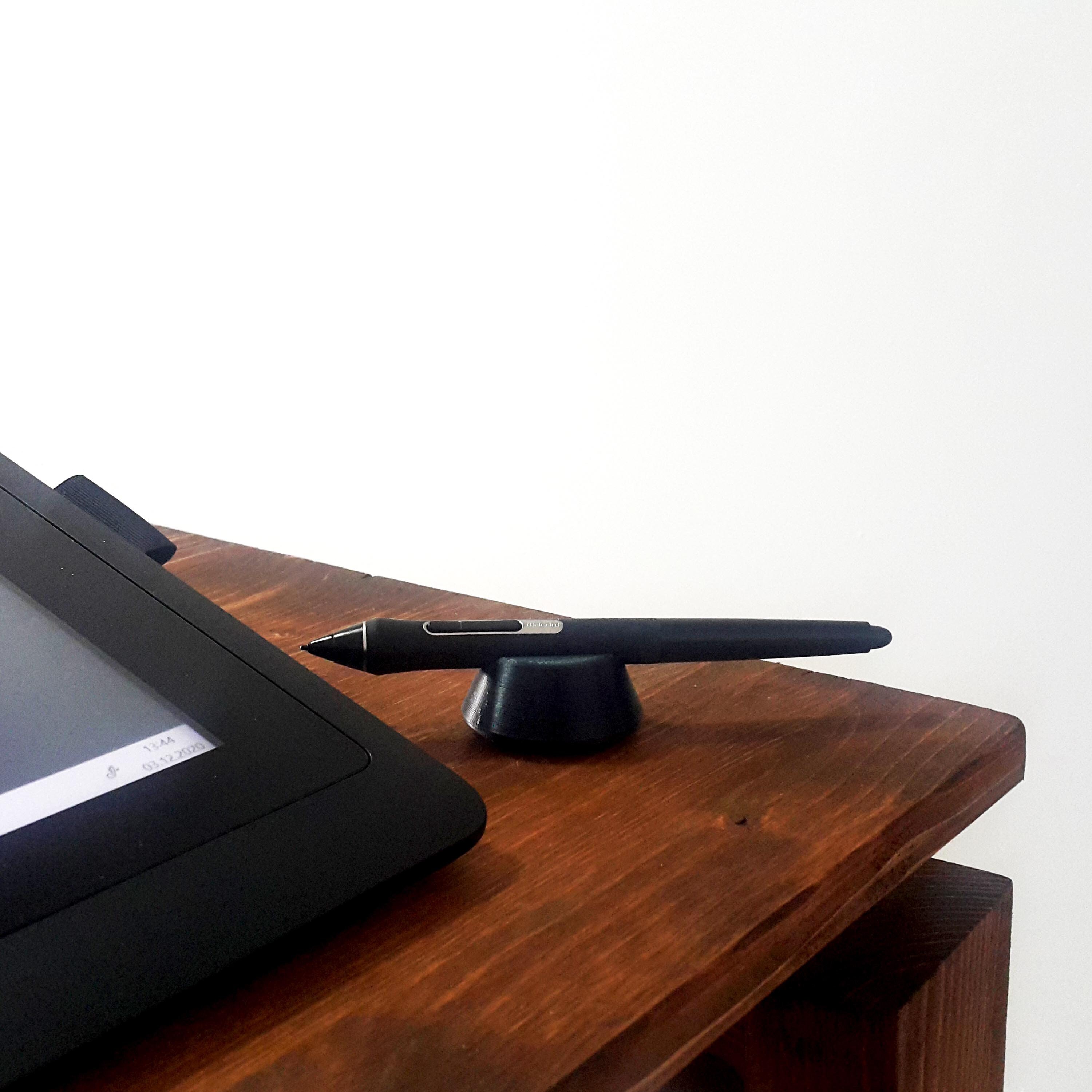 Pen Holder // pen holder is a minimal and useful Etsy