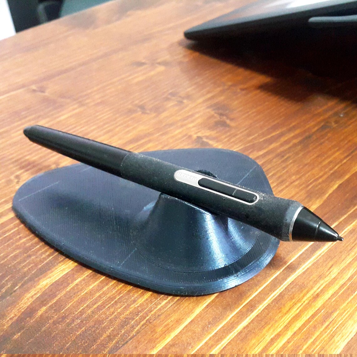 Pen Holder // pen holder is a minimal and useful Etsy