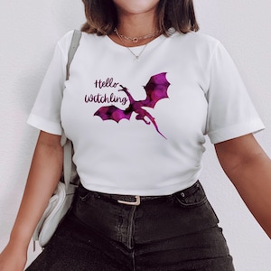 T-shirt en coton blanc Hello Witchling Trône de verre | Sarah J Maas sous licence officielle, vêtements livresques, cadeaux livresques, livres fantastiques