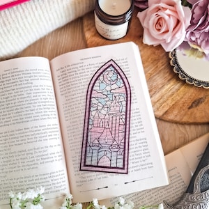 Fairytale castle stained glass style transparant bookmark, bookish gifts, fantasy books