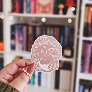 Pegatina de zorro rosa / Érase una vez un corazón roto, evajacks, regalos para amantes de los libros, amantes de los libros, libros de fantasía, calcomanía para computadora portátil, pegatinas para amantes de los libros