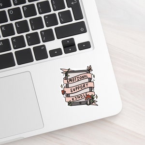 Pegatina de apoyo emocional para Kindle Cottagecore / Regalos para amantes de los libros, amantes de los libros, libros de fantasía, tropos de libros, calcomanías para computadora portátil, pegatinas para amantes de los libros