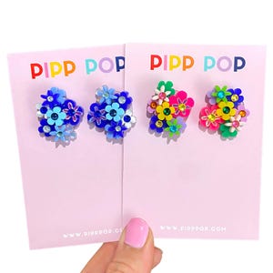Acrylic Flower Bouquet Studs: Gemstone Detail - 8 Colors