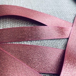 Berisfords roségoud glitter satijnen lint Keuze uit 15 mm of 25 mm breedte Perfect voor knutselen Tafeldecoraties, cadeauverpakking