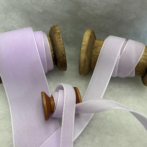 Ruban de velours de luxe Berisfords lilas pâle au choix 9 mm 16 mm 22 mm 36 mm 50 mm Largeurs Parfait pour le bricolage, la couture et l'emballage cadeau