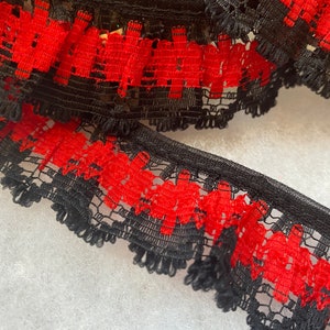 3cm/1.25 Pretty Nottingham Gathered Frilled Lace Trim Perfect for Dress Making, Sewing, Crafts. Choice of Shade & Length Black/Red