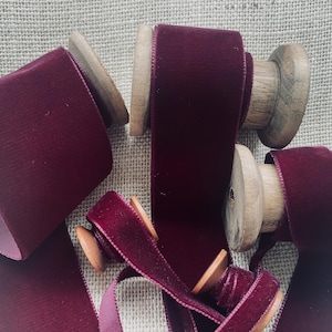 Nastro di velluto di lusso bordeaux Berisfords Scelta di larghezze 9 mm 16 mm 22 mm 36 mm 50 mm Perfetto per artigianato, cucito, confezioni regalo