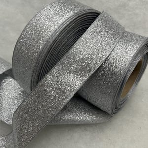Berisfords metallic glitter sprankelend zilver lamellint Keuze uit breedtes Perfect voor cadeauverpakking, decoraties