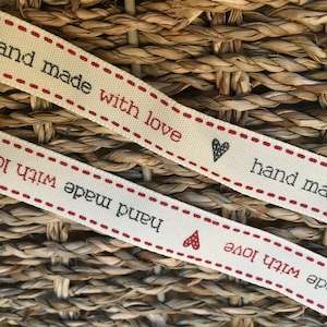 Berisfords Hand Made with Love grosgrain lint Perfect voor naaien, knutselen, cadeauverpakking of gewoon als label