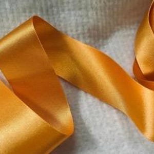 Berisfords Ribbon Shade 672 Marigold Double Face Satin Escolha comprimento e largura Qualidade premium ECO FRIENDLY Fabricado no Reino Unido