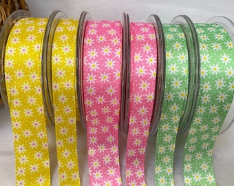 CLEARANCE Berisfords Daisy Chain Ribbon Auswahl aus drei lebendigen Farbtönen in 15 oder 25 mm. Perfekt für den Frühling