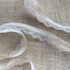 Ruban plat crème avec bordure en dentelle Très joli motif de 20 mm de largeur, parfait pour les projets de création et de couture
