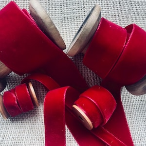 Ruban de velours de luxe rouge écarlate Berisfords au choix, largeurs de 9 mm 16 mm 22 mm 36 mm 50 mm Parfait pour les travaux manuels, la couture et l'emballage cadeau