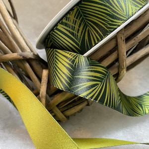 CLEARANCE Berisfords PALM LEAF Reversible Double Satin Ribbon. Choice of 5 colours & Length.