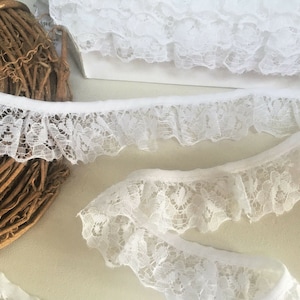 3cm/1.25" Pretty White Nottingham Gathered Frilled Lace Trim. Sewing, Crafts, Baby Garments, Dolls Clothing