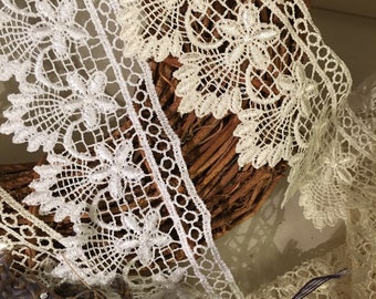 Stunning 55mm/2.25" Guipure Lace Trimming. Sewing, Costumes, Crafts. Choice of White or Cream