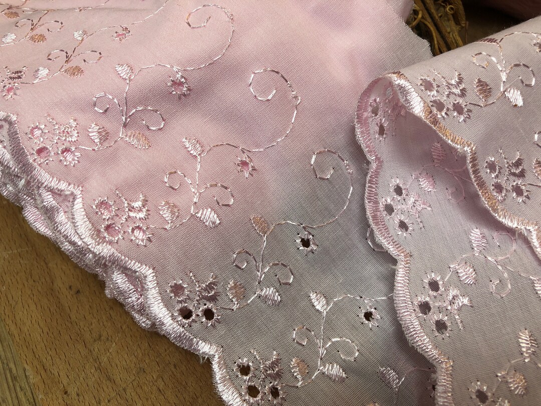 Broderie Anglaise Pink Midi Set
