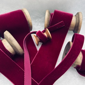 Ruban velours de luxe bordeaux Berisfords : 9 mm 16 mm 22 mm 36 mm 50 mm de largeur, parfait pour les travaux manuels, la couture et l'emballage cadeau