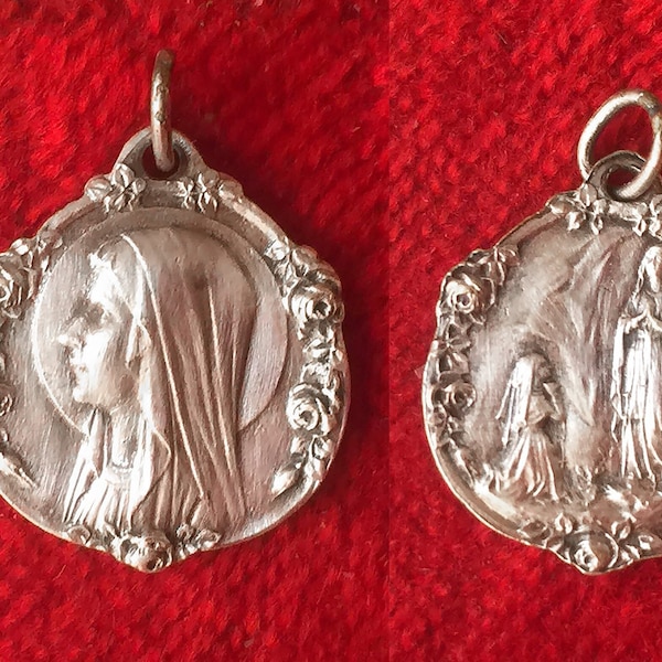 Médaille religieuse Vierge Marie Lourdes vintage français catholique, pendentif Marie ancien, cadeau religieux collection, dévotion Marie