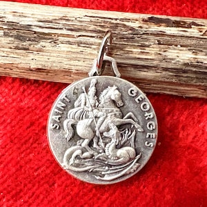 Vintage Saint George Pendant catholic, Protection Saint religious medal, Patron Saint medallion gift, silver metal