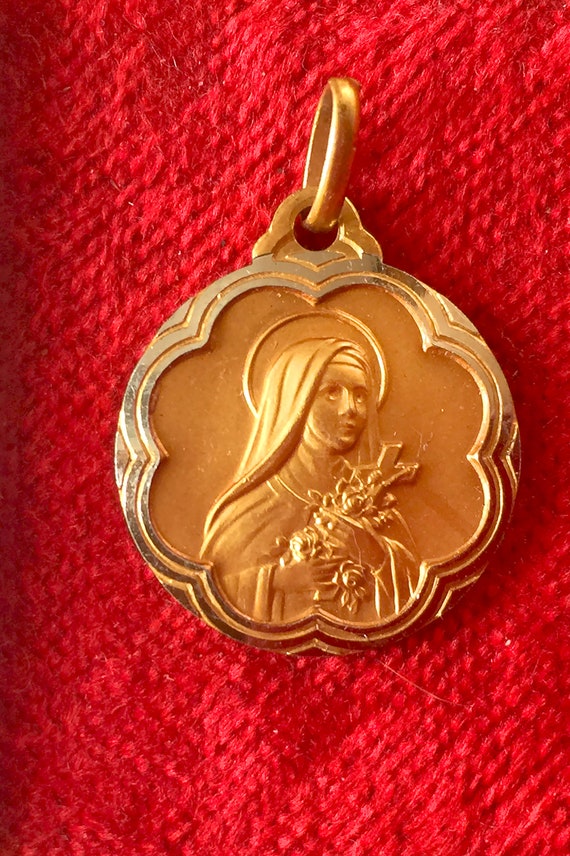 Vintage French Saint Therese religious medal cath… - image 10
