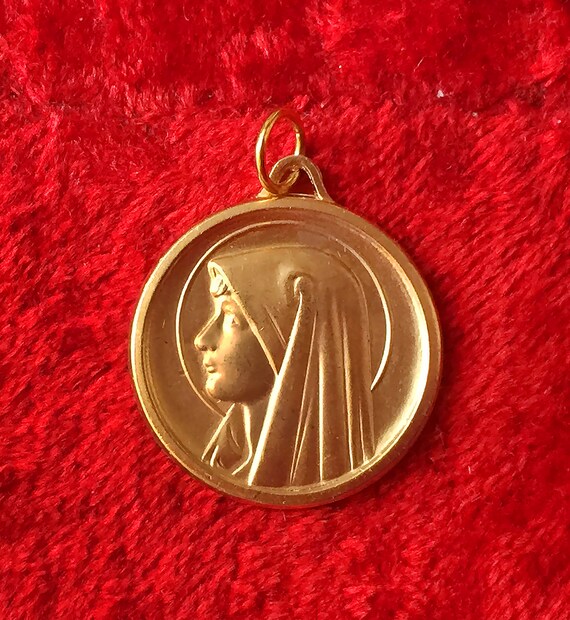 Antique french Virgin Mary religious medal 1 in, … - image 4