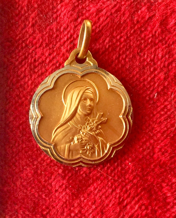 Vintage French Saint Therese religious medal cath… - image 8