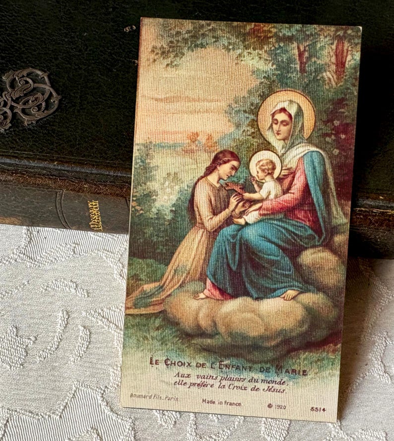 Cartão religioso francês vintage da Virgem Maria, cartão sagrado antigo da Mãe Santíssima com Jesus e o Menino Maria, cartão católico da década de 1910, devoção a Maria imagem 1