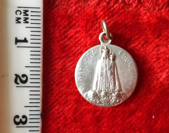Vintage French Virgin Mary pendant of Our Lady of Fou… - Gem