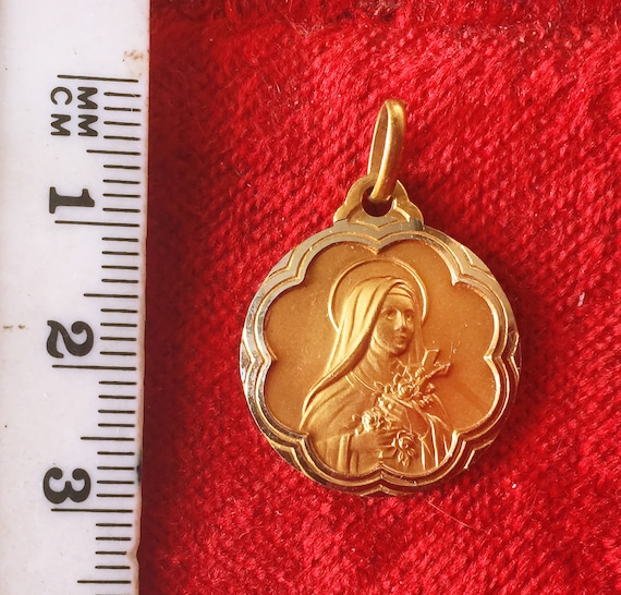 Vintage French Saint Therese religious medal cath… - image 6