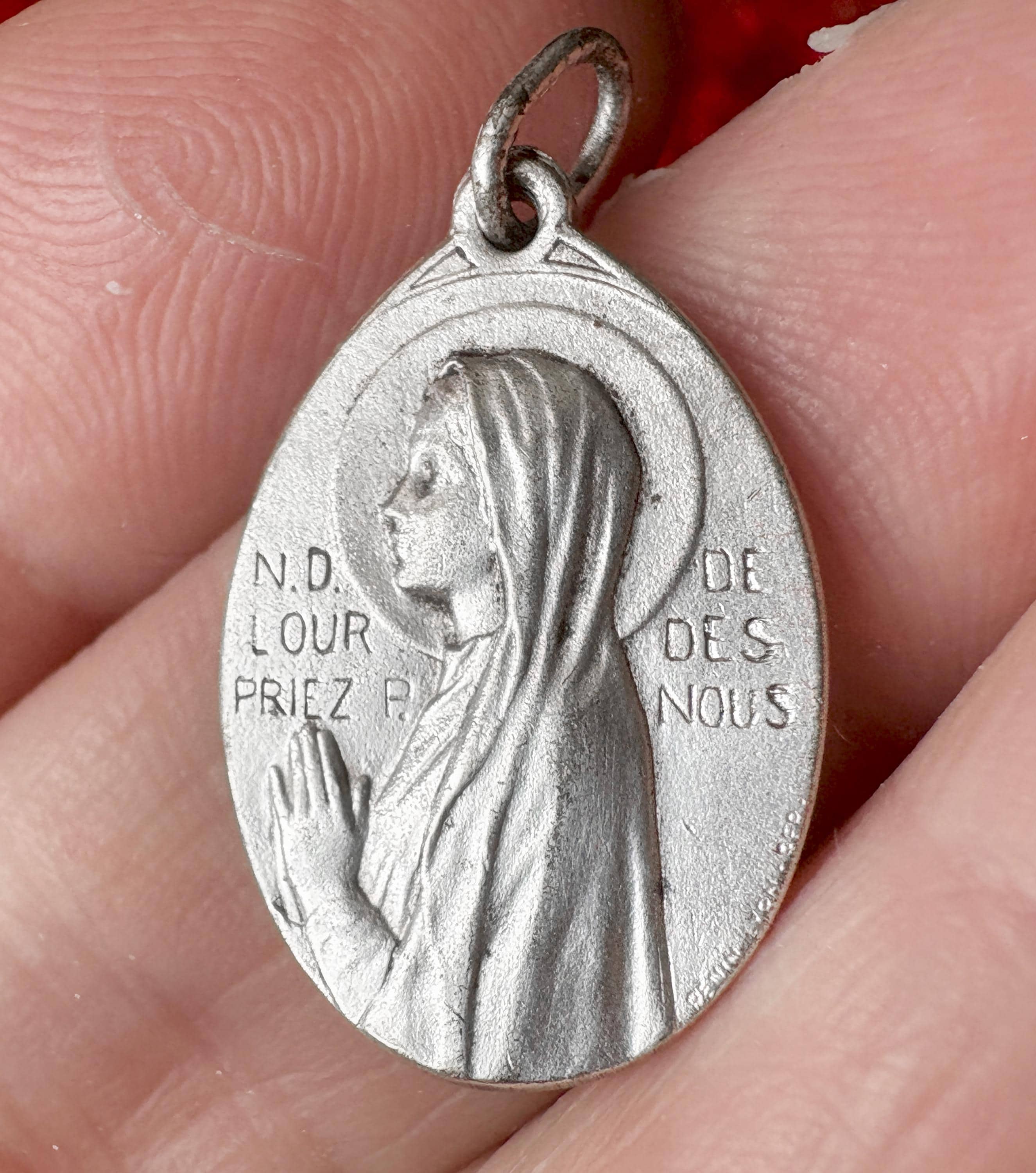 Médaille religieuse ancienne vintage catholique, objet de