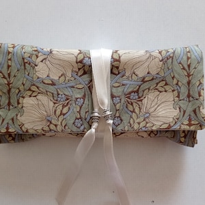 Silk lined Pimpernel flower tarot wrap and reading cloth, case, pouch, bag, spread cloth, alter cloth, oracle, angel, lenormand
