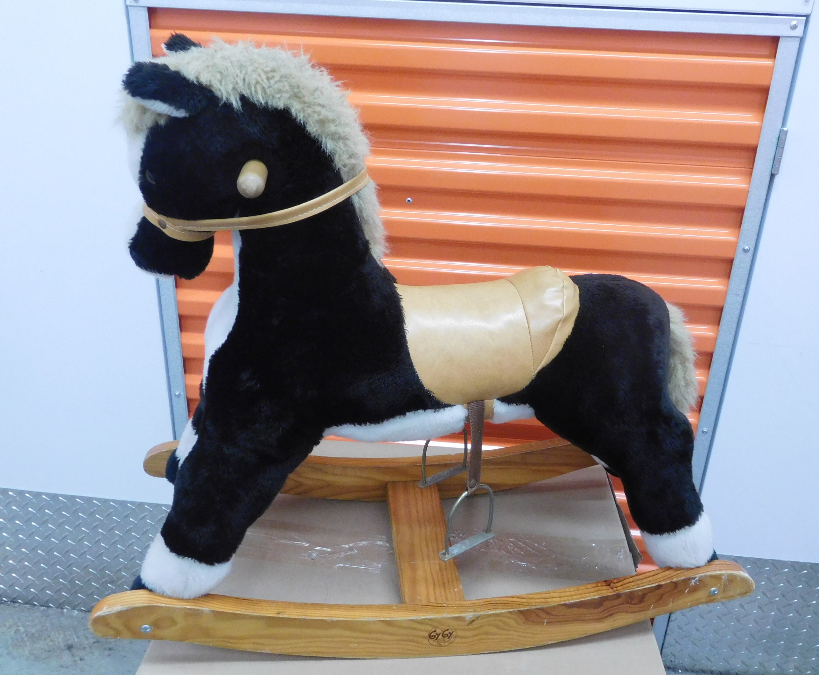 gy gy rocking horse