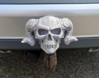 Gancho de remolque / cubierta de enganche para remolque Demon Skull Curled Horns