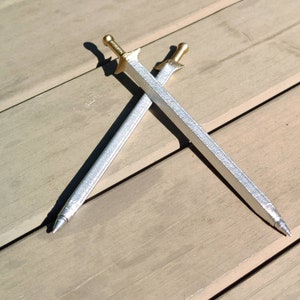 Pen Sword Model for Standard Bic pen filling