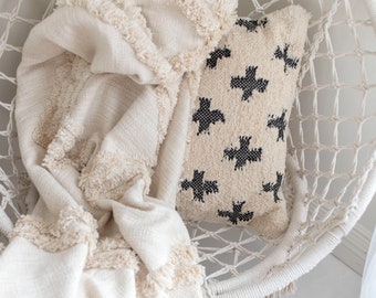 Handwoven Cotton Throw Blanket: Ivory Boho Tassel Blanket (50 x 60 inches)