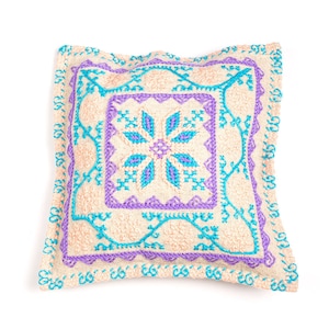 Mazahua wool handmade cushion. 100% pure wool mexican handmade cushion. Wool pillow case
