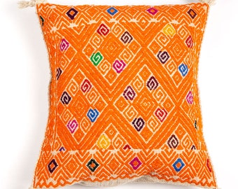 Handmade wool cushion 45x45 cm. Chiapas wool cushion, handmade in San Andres Larrainzar, Mexico.